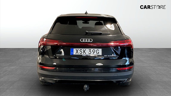 Audi e-tron 7 of 21