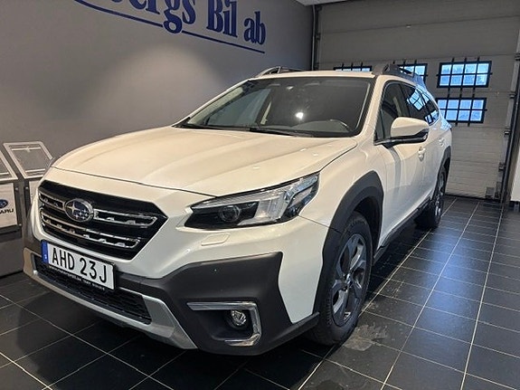 Subaru Outback 2 of 16