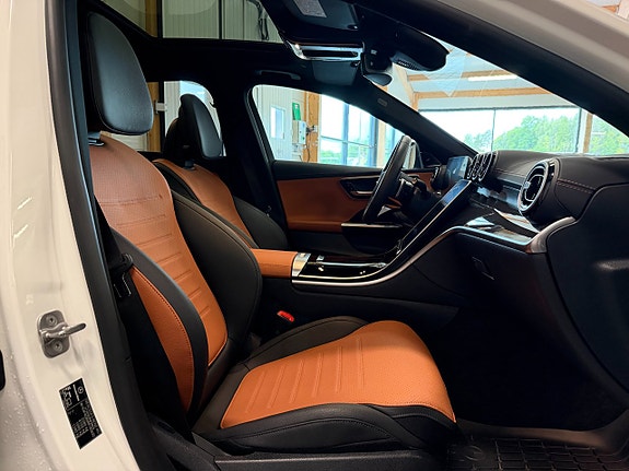 Mercedes-Benz C300 17 of 29