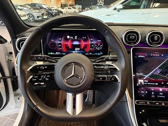 Mercedes-Benz C300 12 of 29