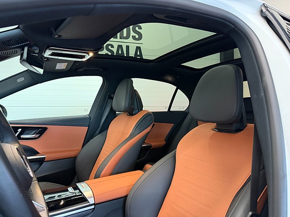 Mercedes-Benz C300 10 of 29