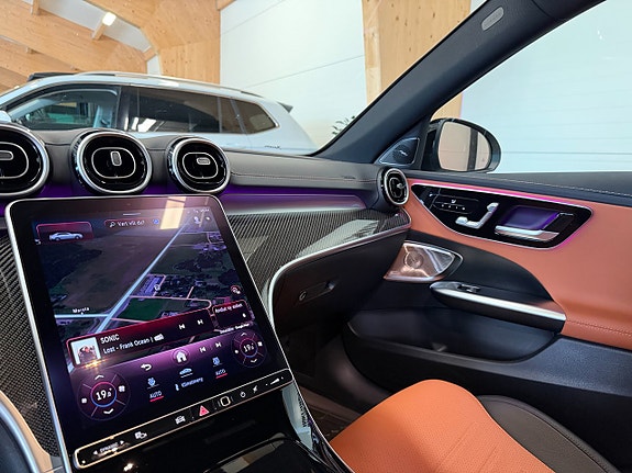 Mercedes-Benz C300 28 of 29