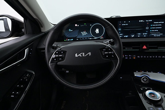 Kia EV6 7 of 27