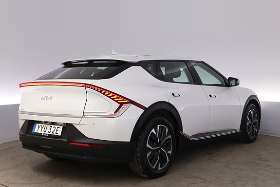 Kia EV6 5 of 27