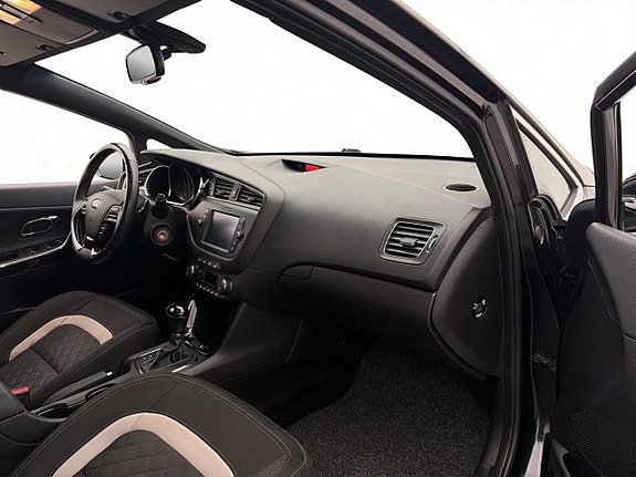 Kia Ceed 10 of 30