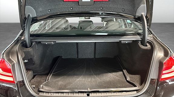 BMW 530e 10 of 12