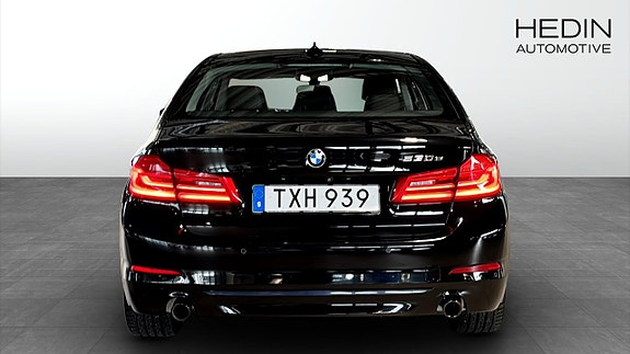 BMW 530e 7 of 12