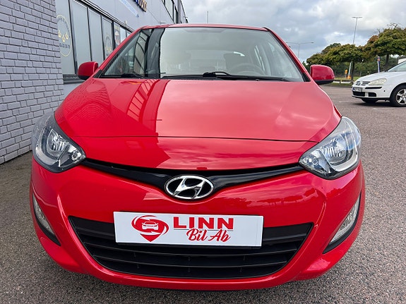 Hyundai i20 3 of 22