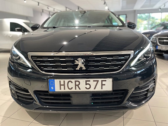 Peugeot 308 SW 2 of 26