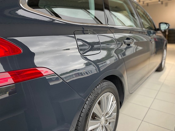 Peugeot 308 SW 9 of 26