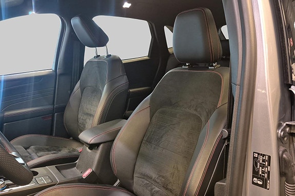 Ford Kuga 8 of 18