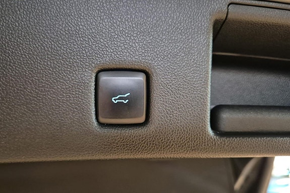 Ford Kuga 7 of 18