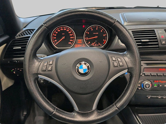 BMW 120i 14 of 28