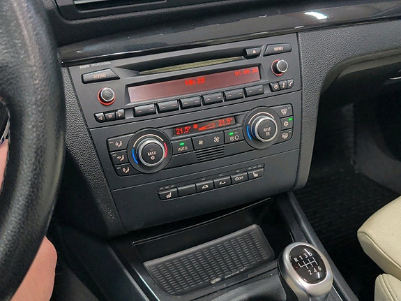 BMW 120i 12 of 28