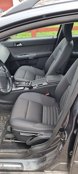Volvo V50 8 of 10