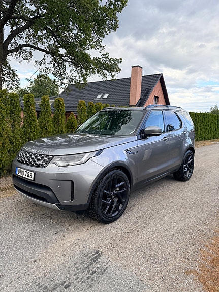 Land Rover Discovery 9 of 13