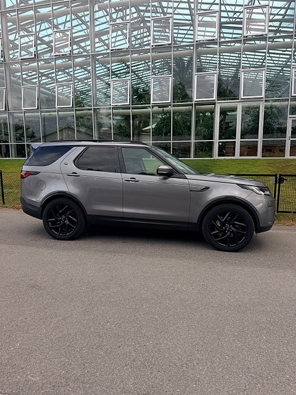 Land Rover Discovery 2 of 13