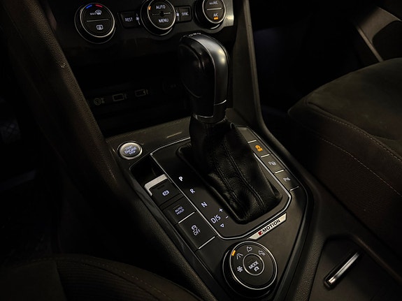 Volkswagen Tiguan Allspace 18 of 28