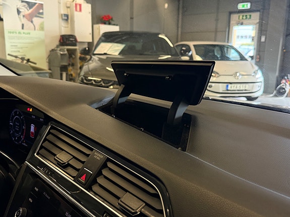Volkswagen Tiguan Allspace 28 of 28