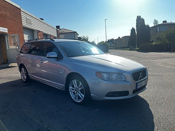 Volvo V70 6 of 9