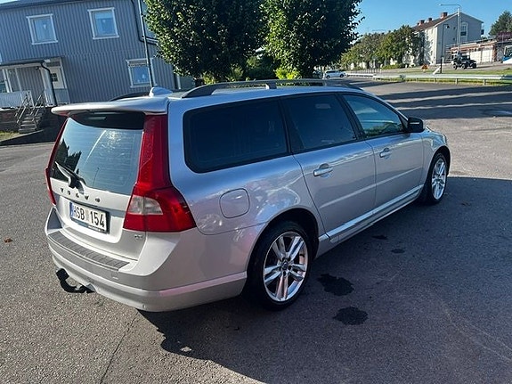 Volvo V70 5 of 9