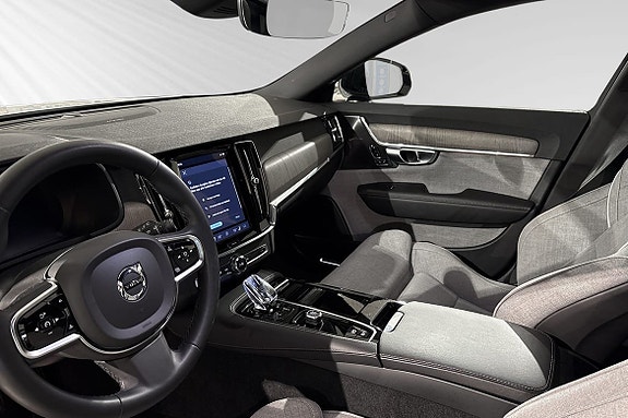 Volvo V90 7 of 17