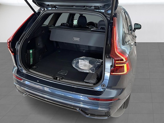 Volvo XC60 11 of 22