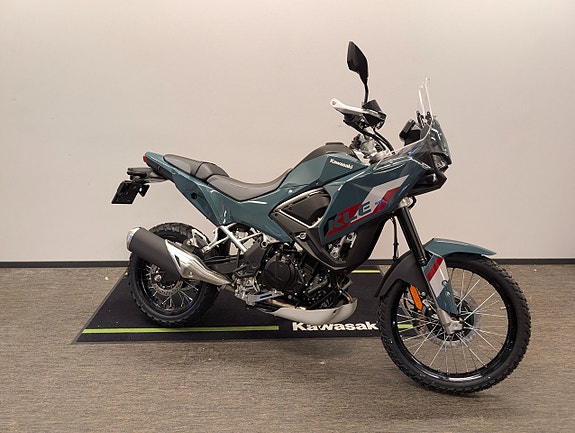 Kawasaki KLE500 SE Metallic Bluish Green 2 of 4