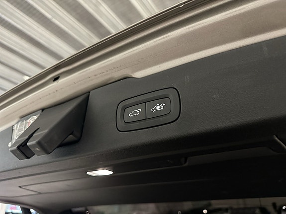 Volvo V60 21 of 27