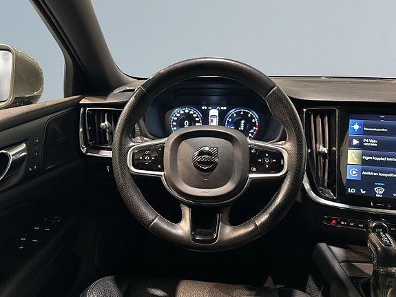 Volvo V60 9 of 27