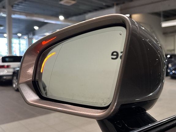 Volvo V60 23 of 27