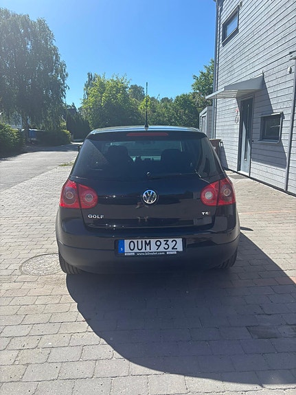 Volkswagen Golf V 4 of 9