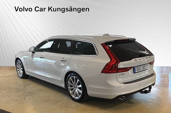 Volvo V90 4 of 27