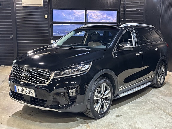 Kia Sorento 3 of 27