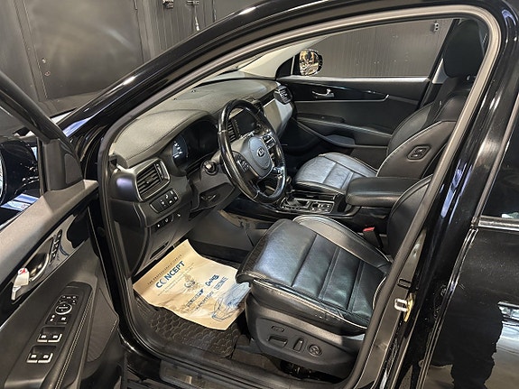 Kia Sorento 7 of 27