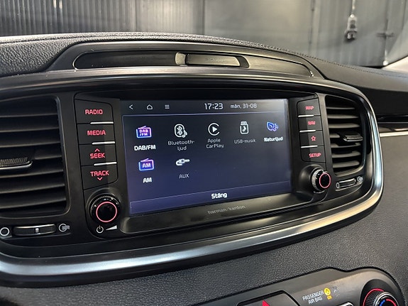 Kia Sorento 19 of 27