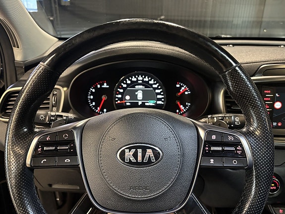 Kia Sorento 21 of 27