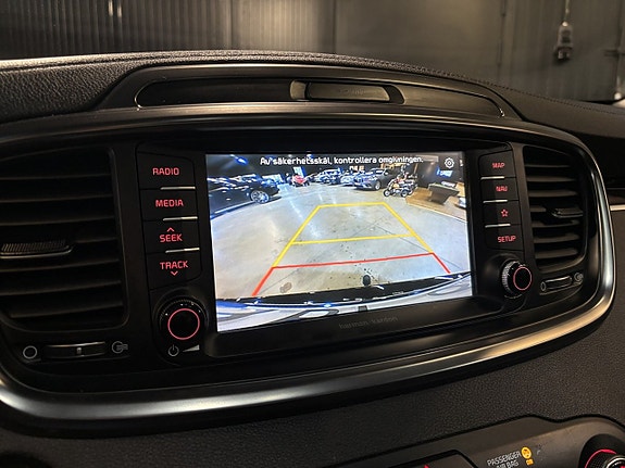 Kia Sorento 17 of 27