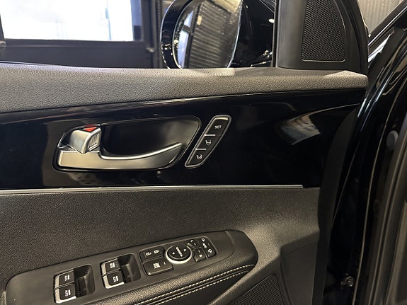 Kia Sorento 10 of 27