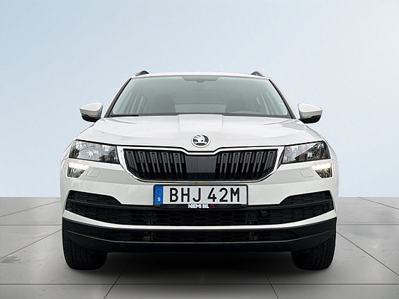 Skoda Karoq 2 of 18