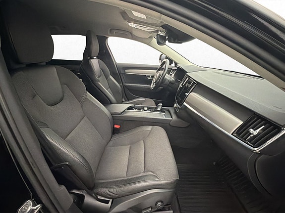 Volvo V90 Cross Country 28 of 30