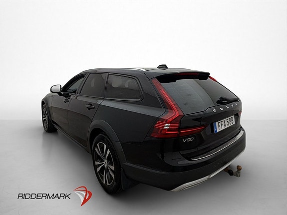 Volvo V90 Cross Country 8 of 30