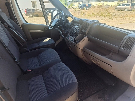 Peugeot Boxer 5 of 5