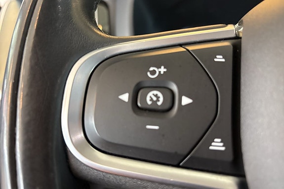 Volvo XC60 22 of 28