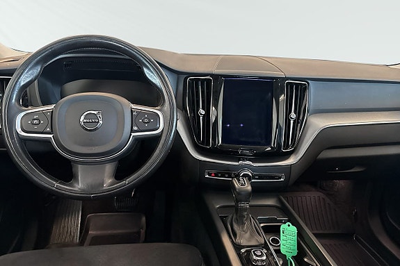 Volvo XC60 9 of 28