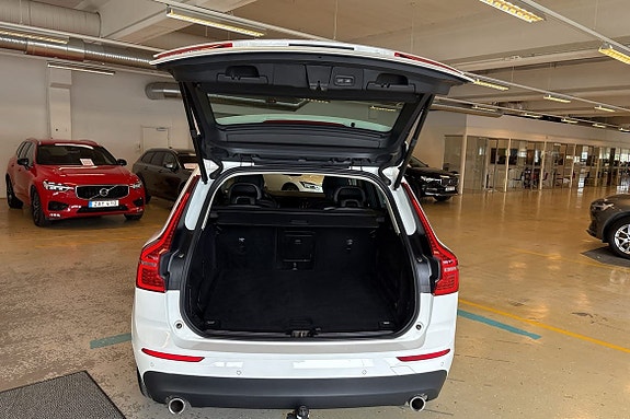 Volvo XC60 17 of 28