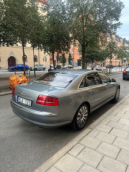 Audi A8 8 of 8