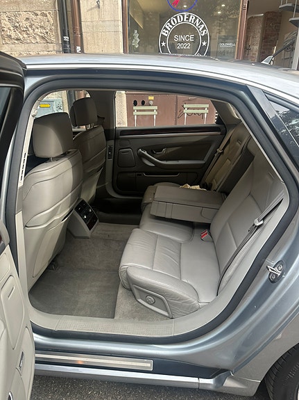 Audi A8 2 of 8