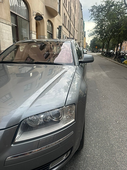 Audi A8 7 of 8