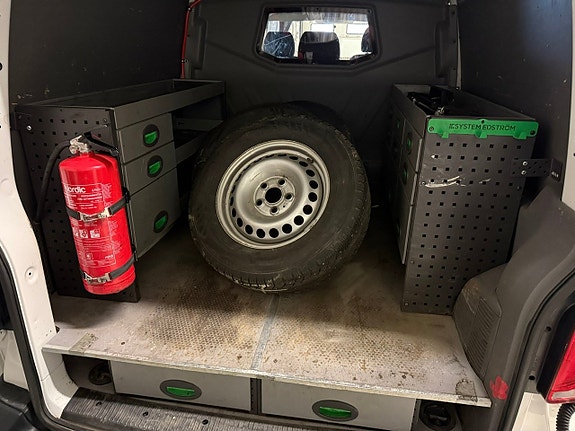 Volkswagen Transporter 15 of 16